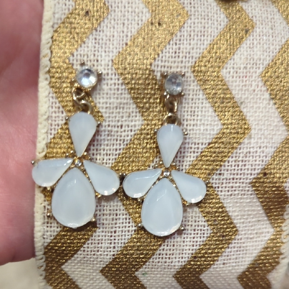 Elegant Gold and White Teardrop Earrings